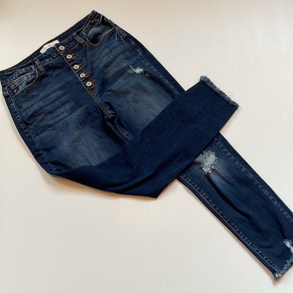 KanCan Estilo women’s skinny, button fly jean, size 28 - Picture 2 of 14